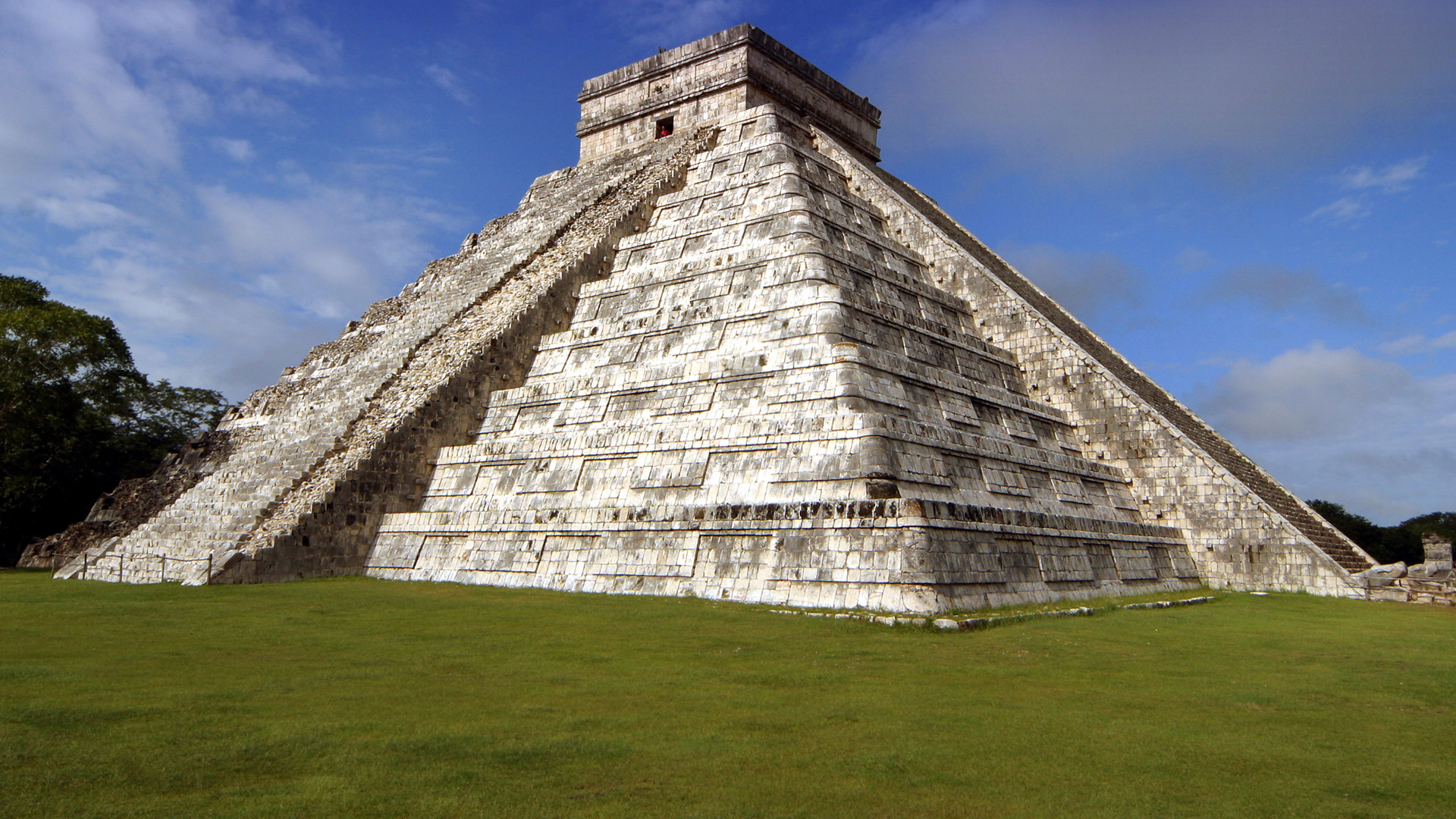 Were the Ancient Mayans Visited By Extraterrestrials?