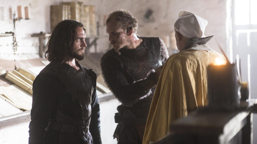 Gustaf Skarsgård as Floki and George Blagden as Athelstan