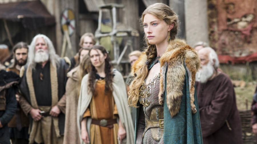 Alyssa Sutherland as Princess Aslaug