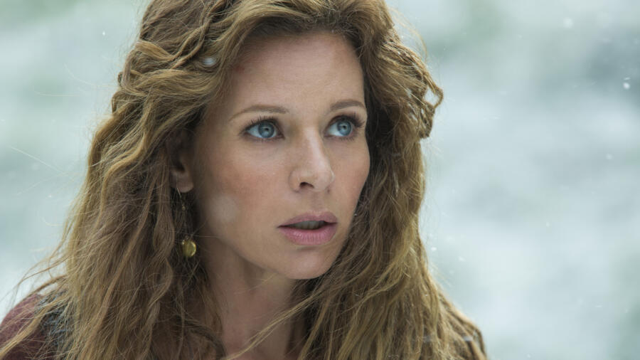 Jessalyn Gilsig as Siggy, Vikings