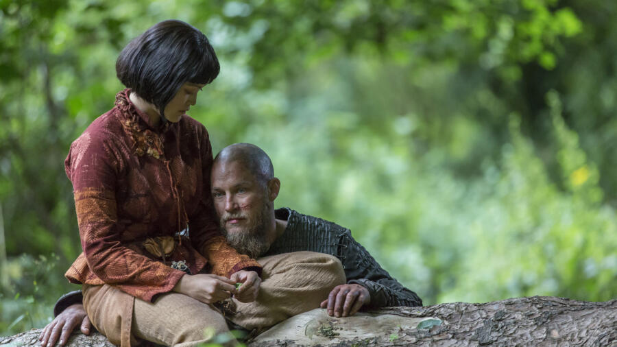 Travis Fimmel as Ragnar, Dianne Doan as Yidu, Vikings