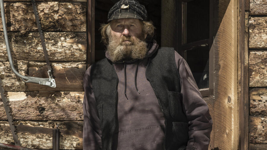 Mountain Men, Rich Lewis