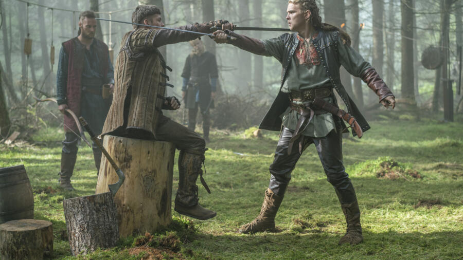 Alex Høgh Andersen as Ivar and Marco Ilsø as Hvitserk, Vikings