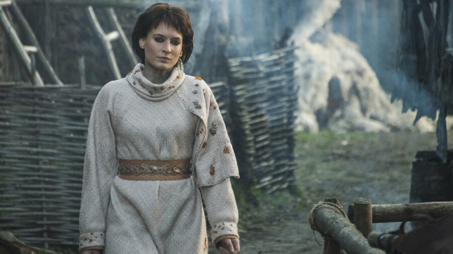 Josefin Asplund as Astrid, Vikings