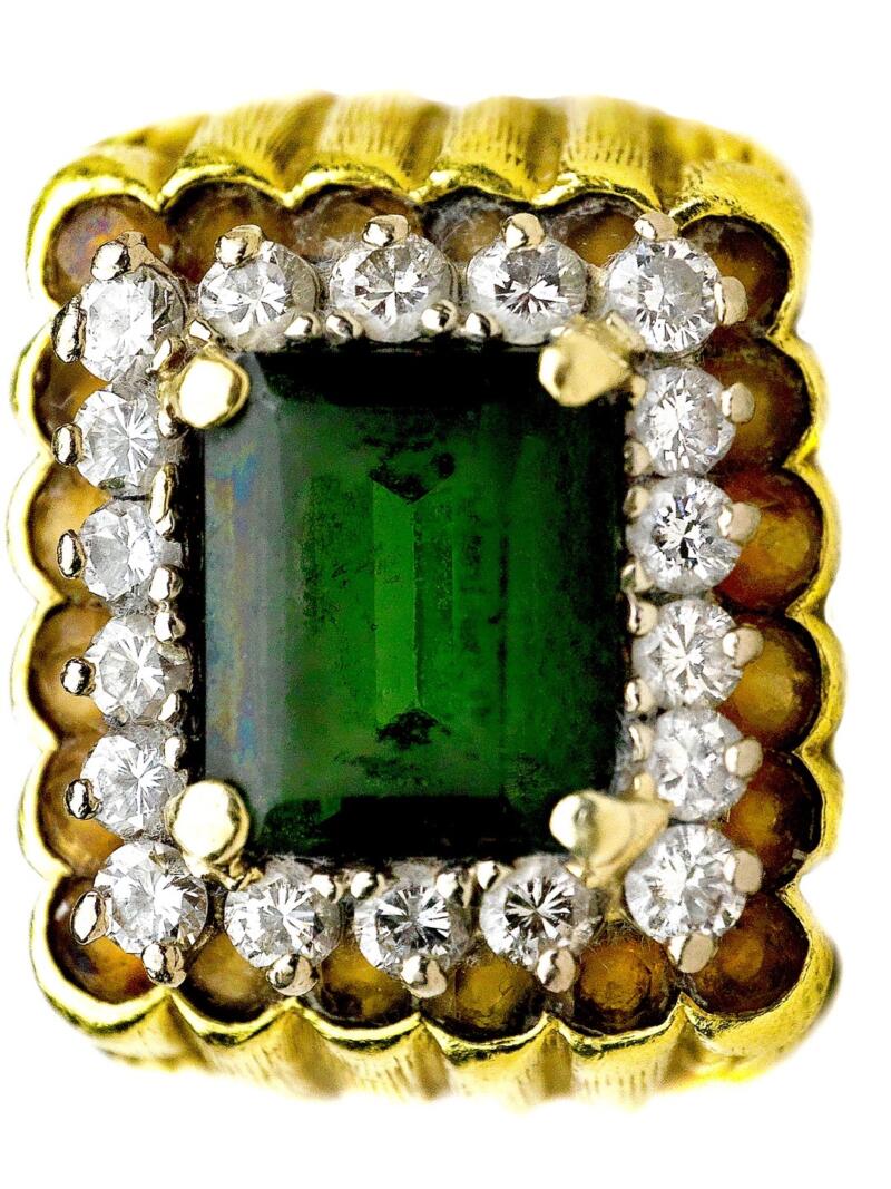 gold, diamond and emerald ring