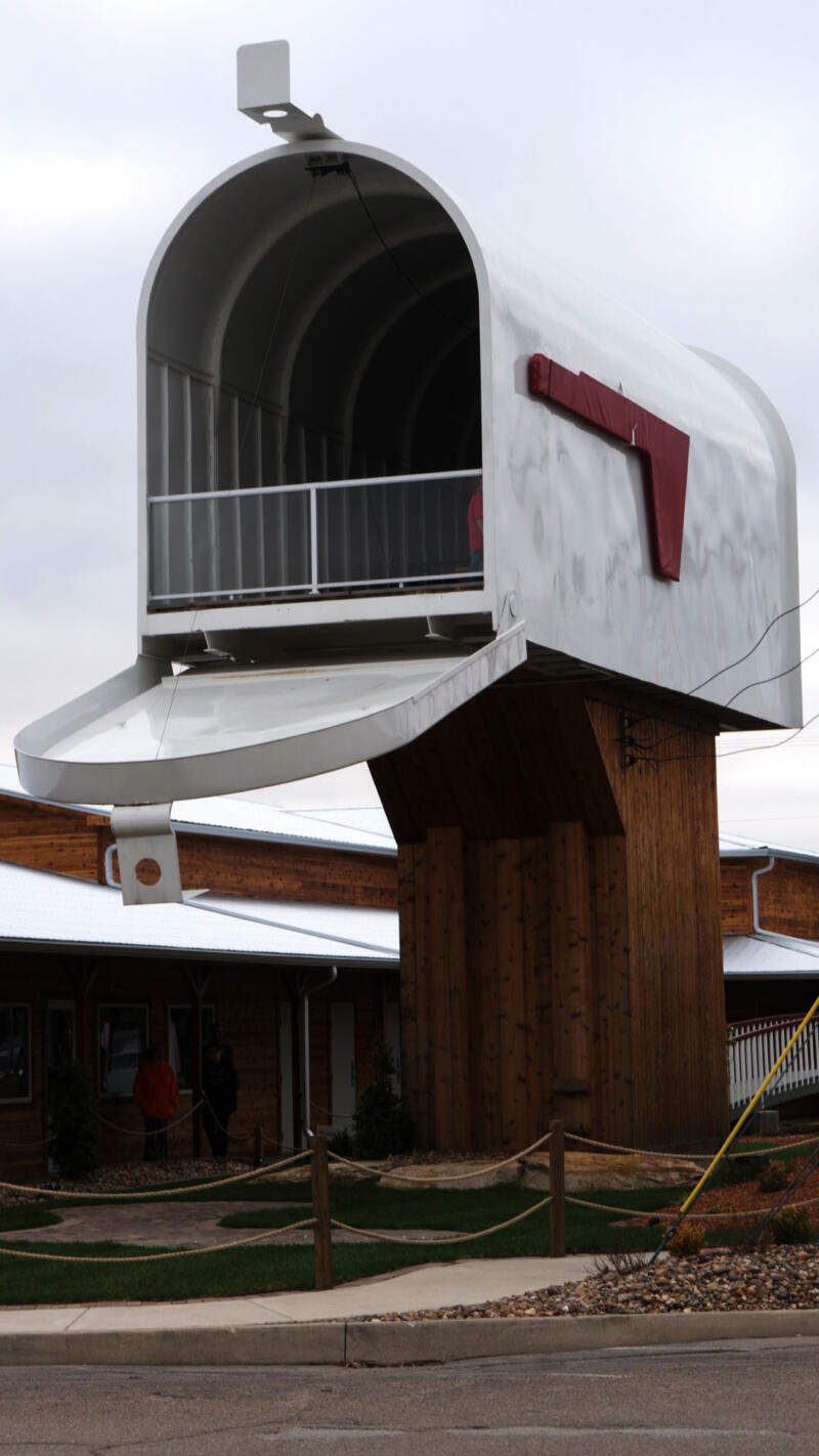 World’s Largest Mailbox