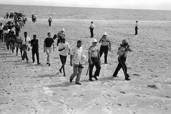 How Civil Rights Wade-Ins Desegregated Southern Beaches