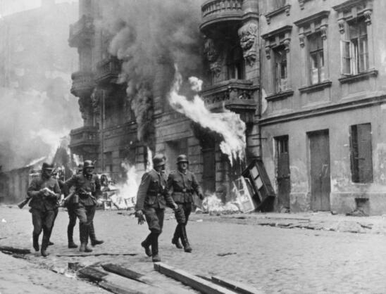 This Secret Archive Documented Life in the Warsaw Ghetto