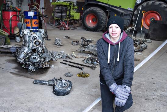 Intrepid Student Finds WWII Plane Wreckage