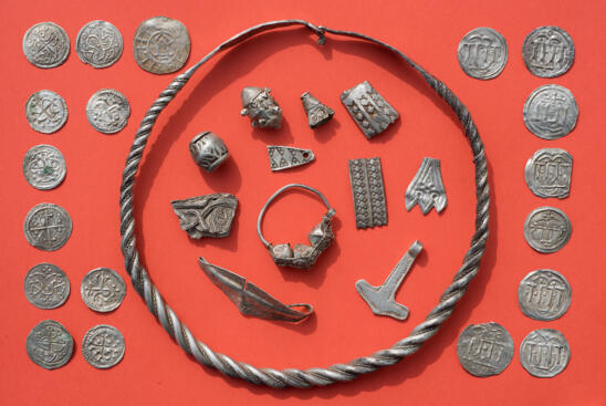 13-Year-Old Uncovers Silver Treasure of Viking King Bluetooth