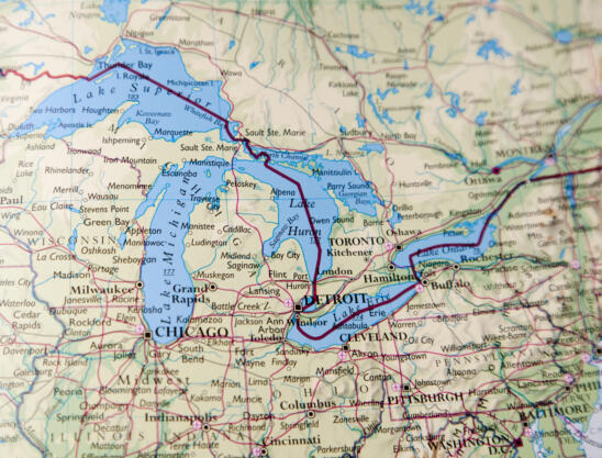 Are the Great Lakes connected?