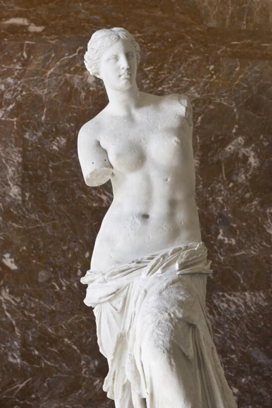 What happened to the Venus de Milo’s arms?