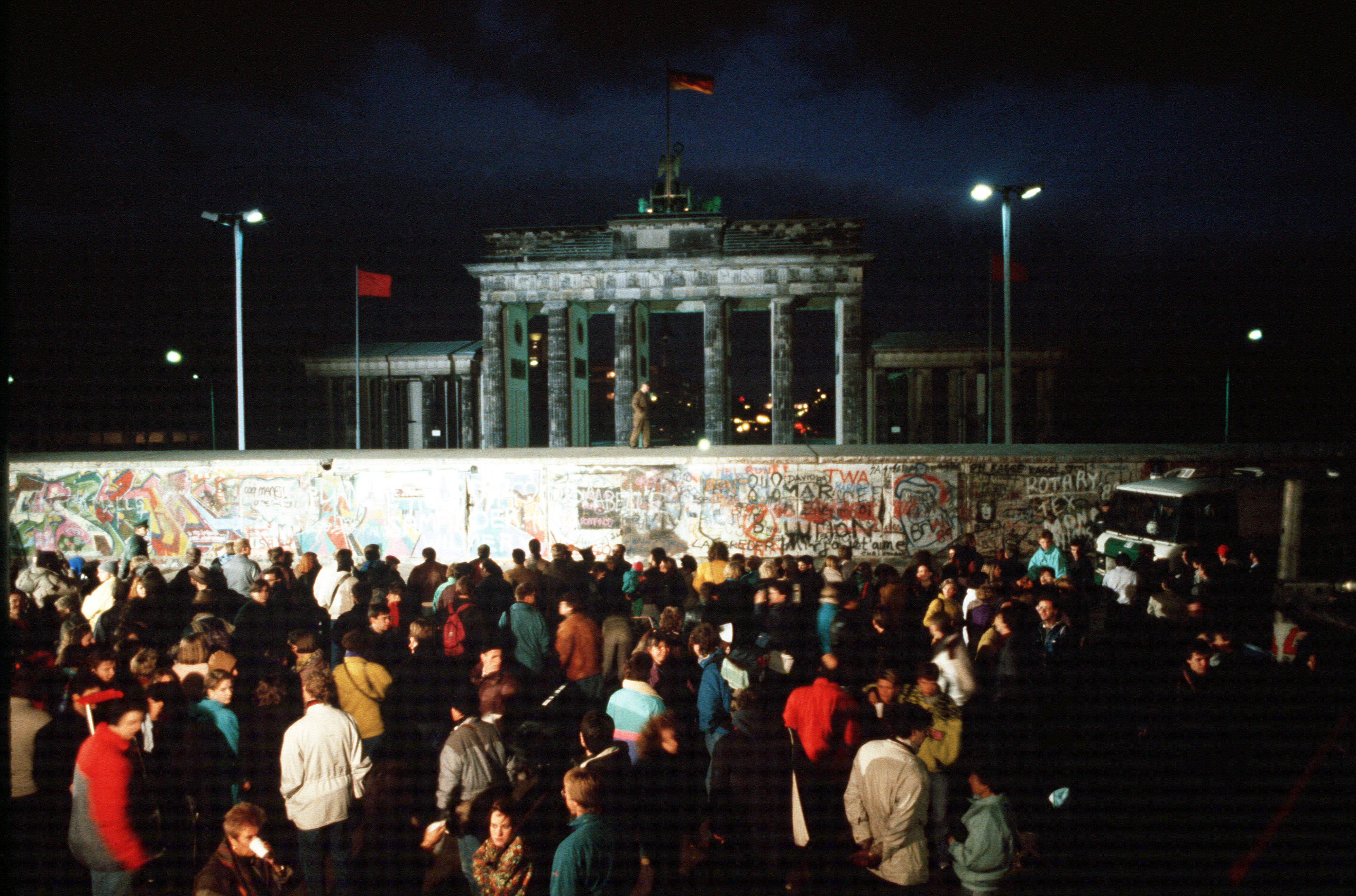 berlin-wall-history-channel