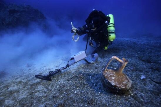 Divers Excavate Greek Shipwreck Dubbed “Ancient Titanic”