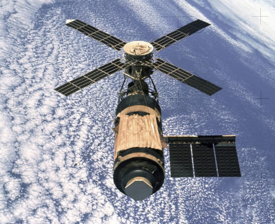 The Day Skylab Crashed to Earth: Facts About the First U.S. Space Station’s Re-Entry