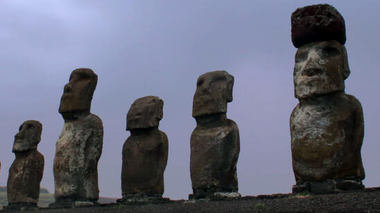 How Easter Island's Mysterious Statues Got Their 12-Ton Hats