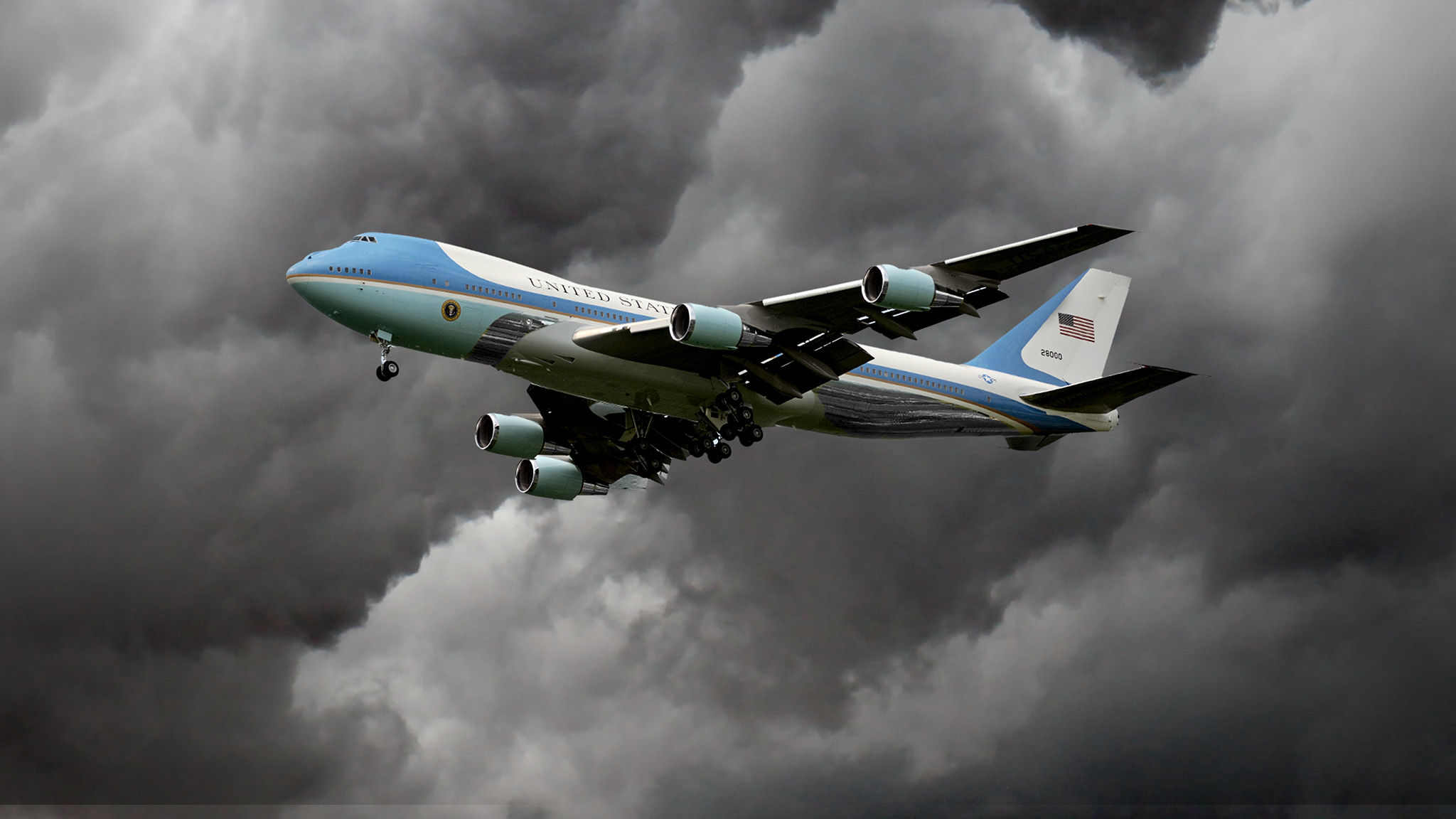 Watch The New Air Force One: Flying Fortress Online