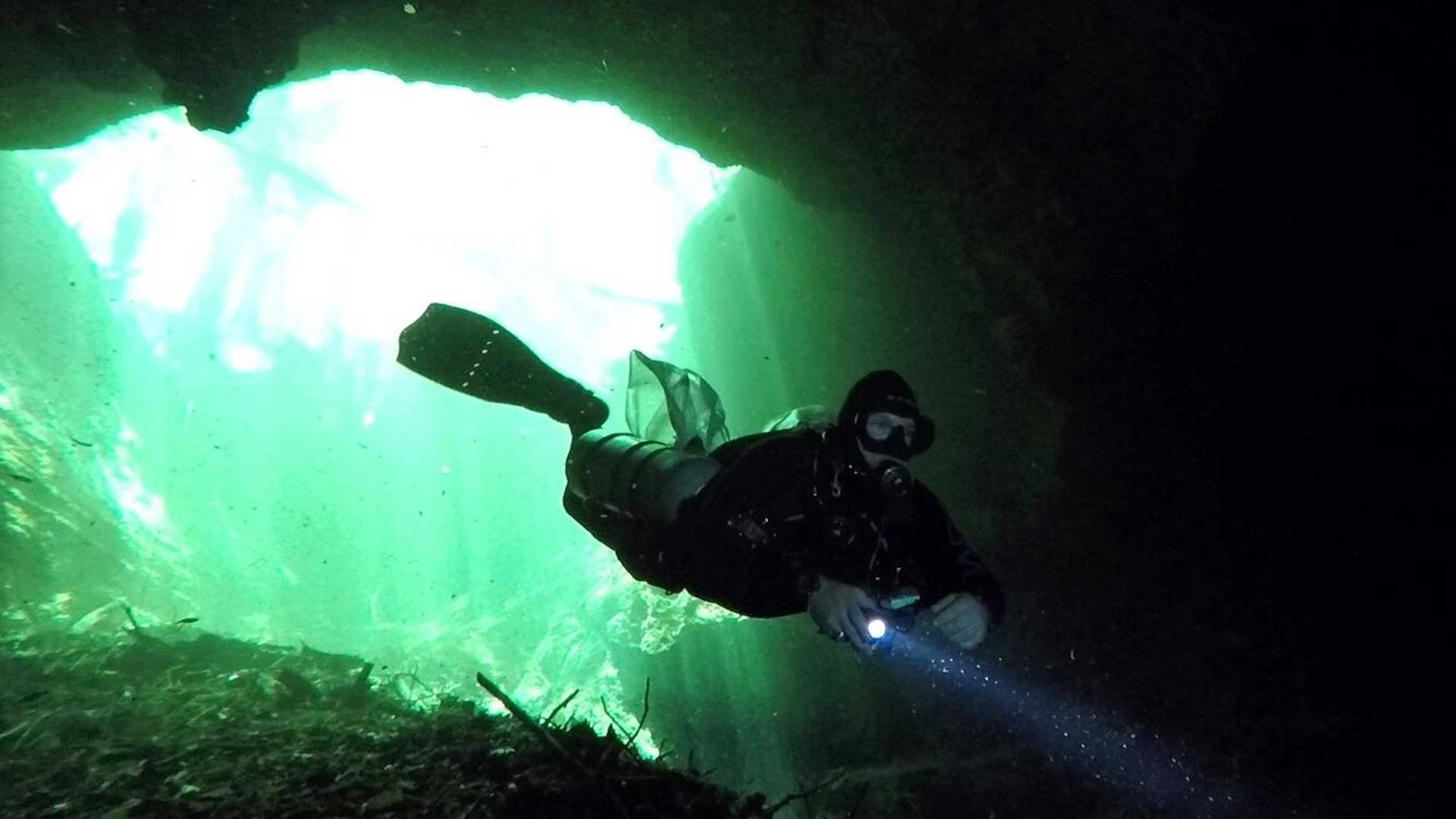 The 5 Longest Caves in the World