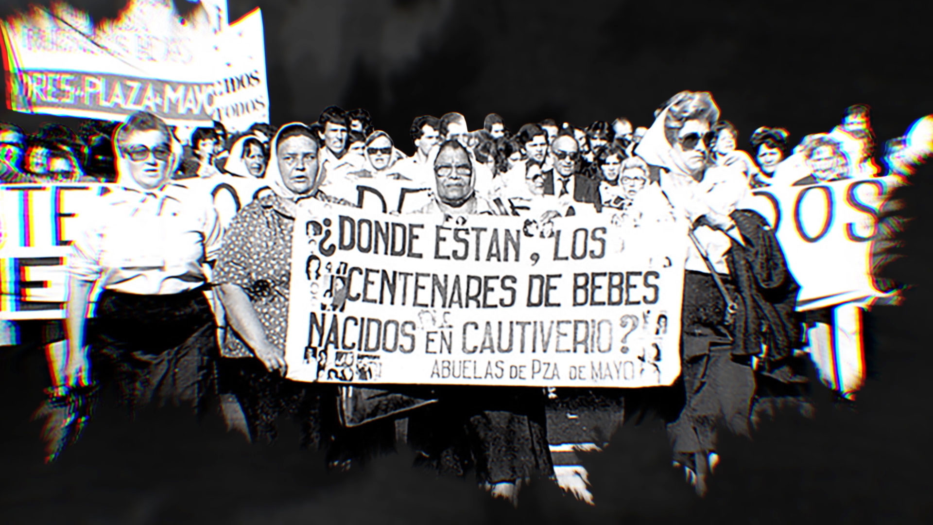 a photo of the abuelas de plaza de mayo protesting against the military dictatorship in argentina
