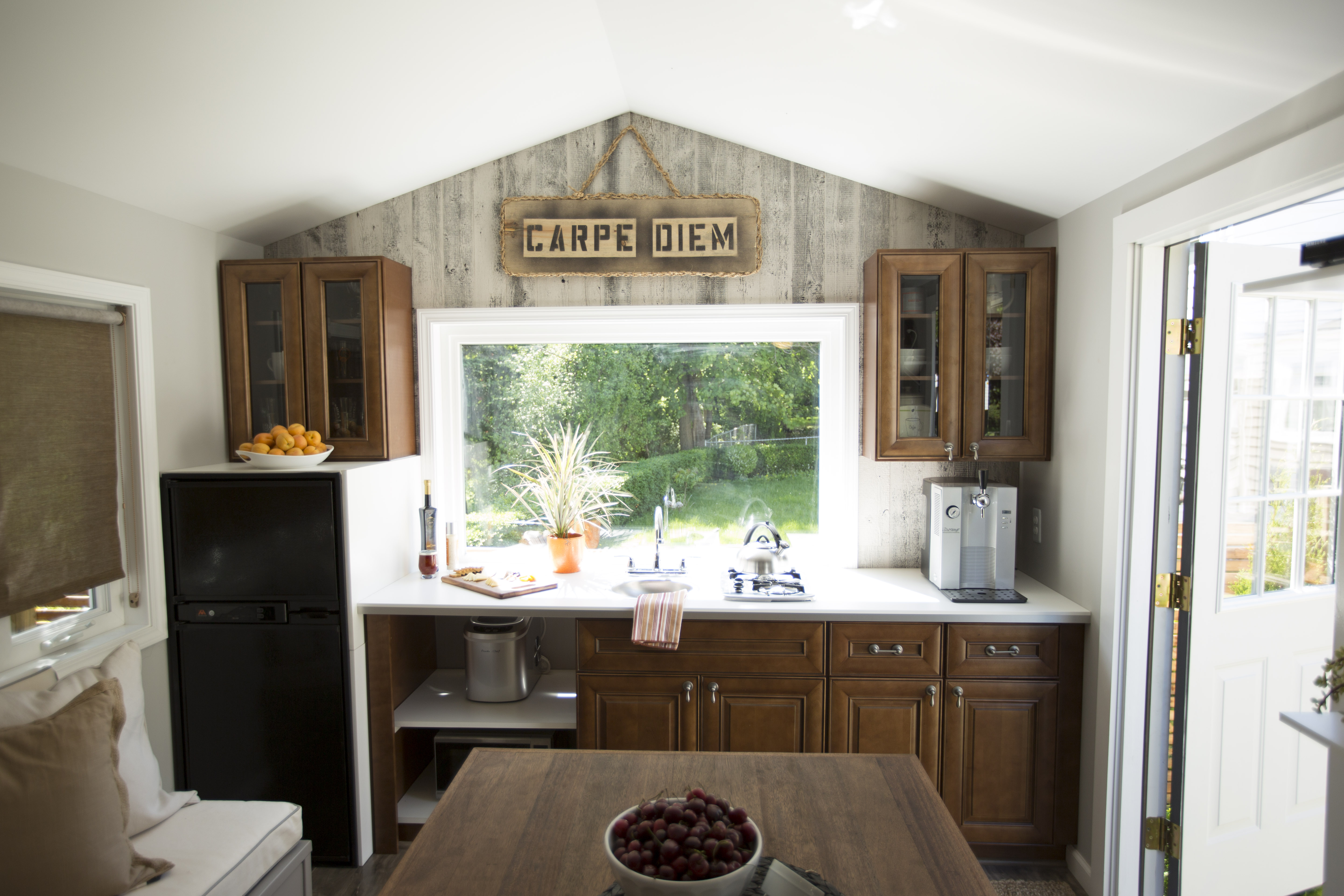 Tiny House Owners Reveal the Secrets to Reducing Clutter