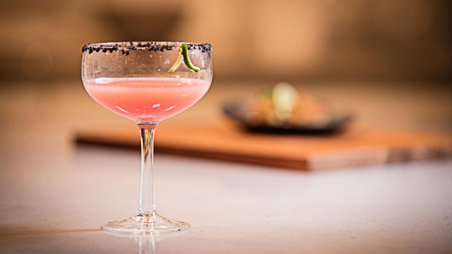 kocktails with khloe