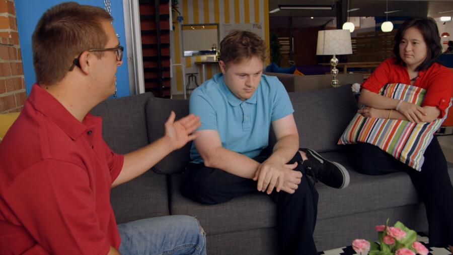 Sean encourages Steven to apologize