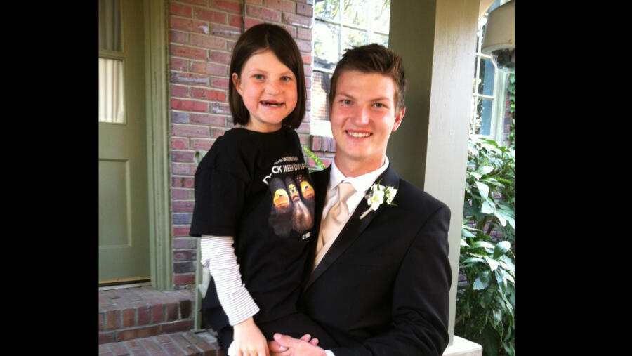 Reed and sister Mia Robertson from Duck Dynasty before a school dance