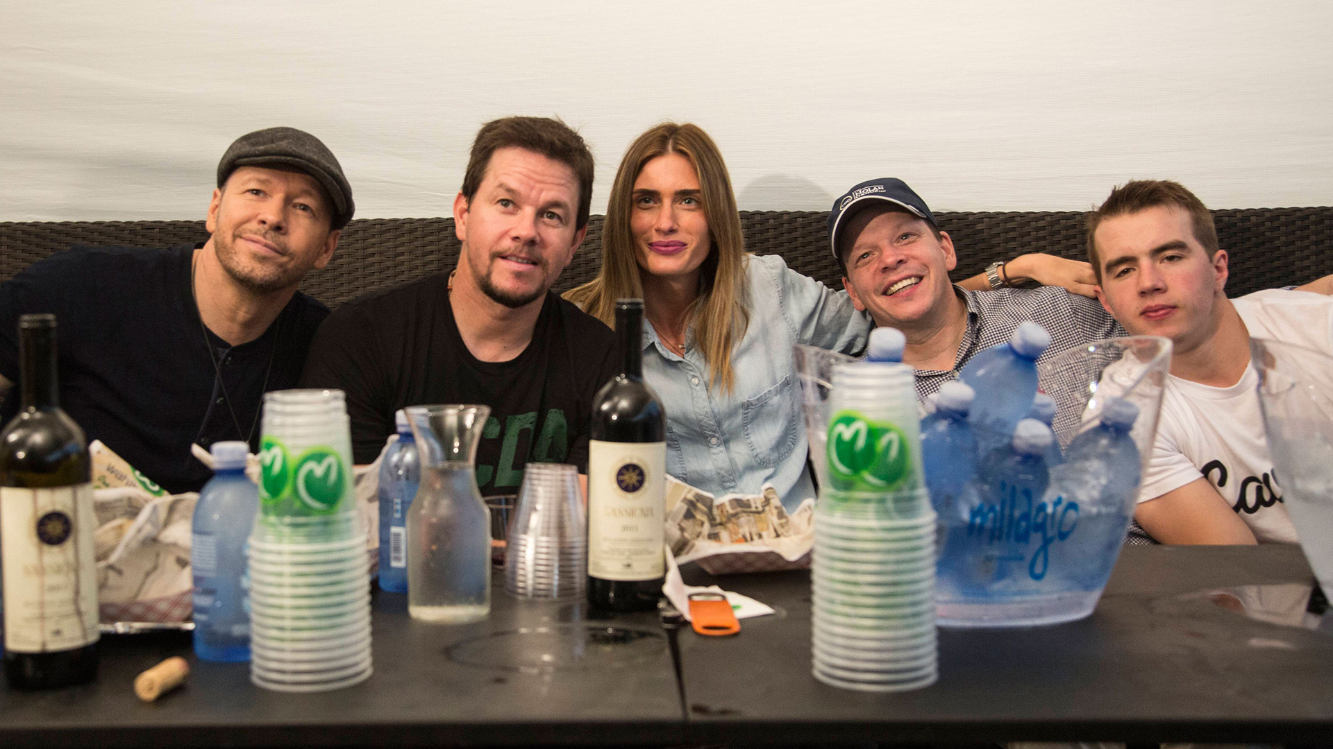 Season 4 Wahlburgers A&E
