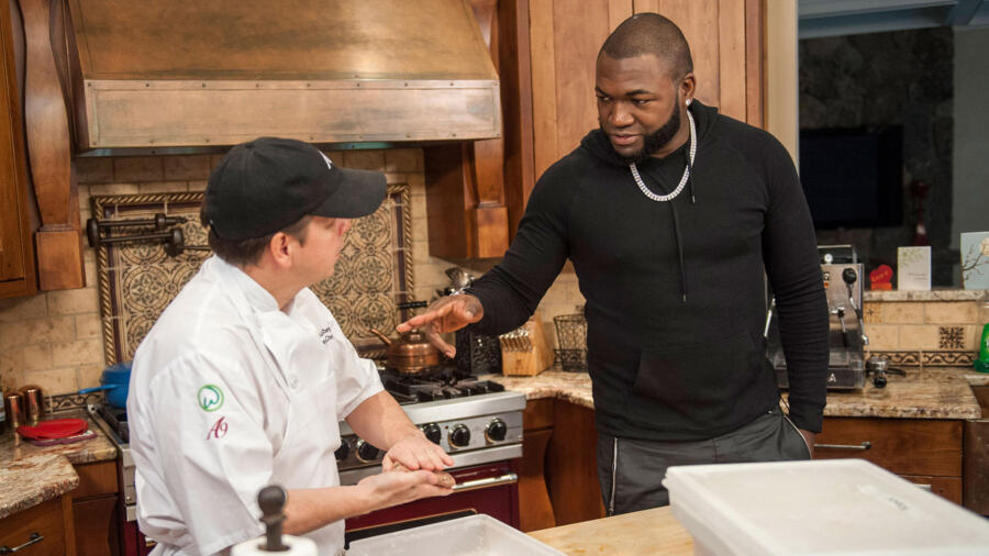 Paul helps David Ortiz