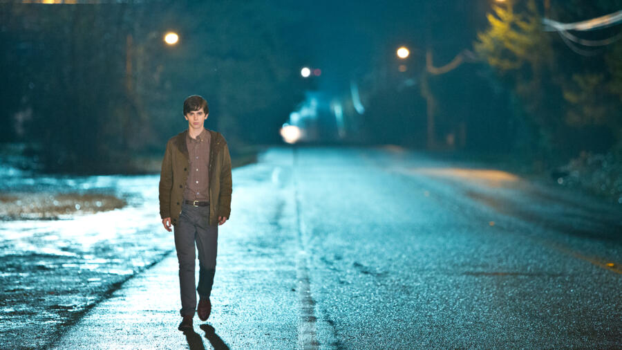 Norman walks to Shelby's house