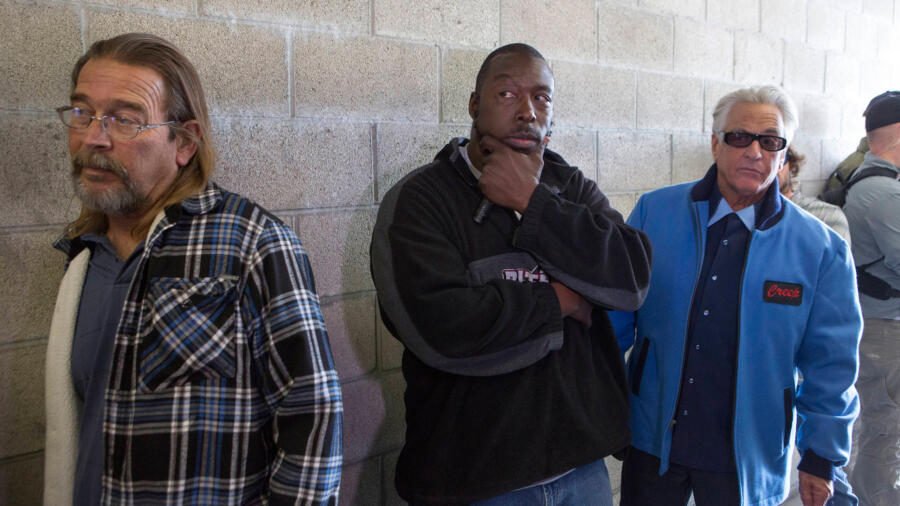 Barry and Ivy have bidding strategies