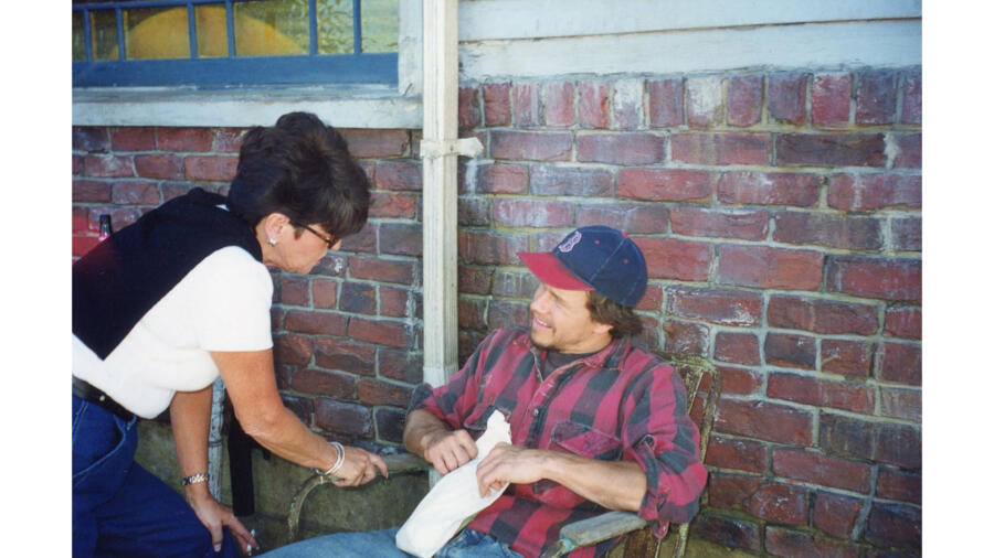 Alma and Mark on the set of The Perfect Storm