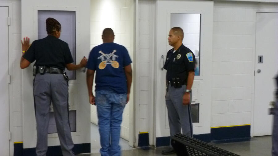 Beyond Scared Straight Hampton Roads Regional Jail Hampton Roads Regional Jail, VA - Beyond Scared Straight | A&E