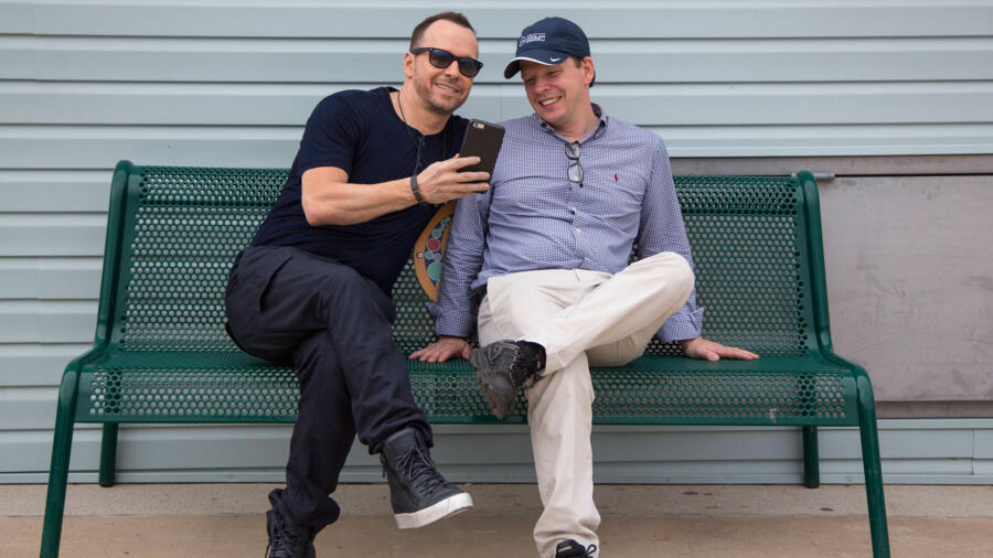 Donnie and Paul on the phone.