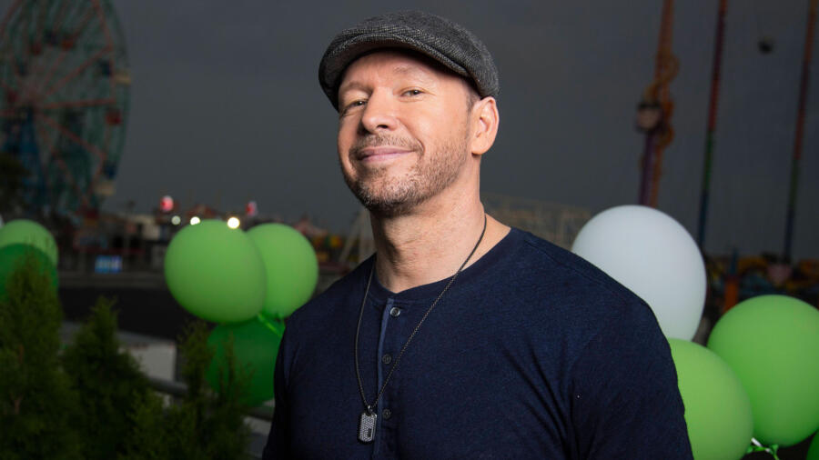 Donnie at Wahlburgers Coney Island.