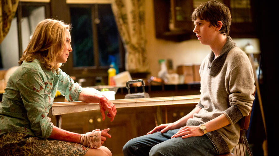 Norma explains plan for dead body