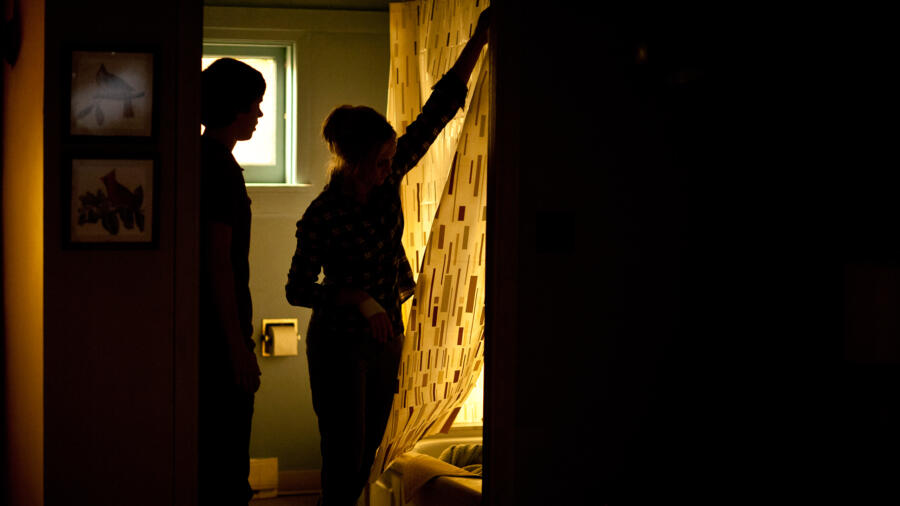 They put Summers' body in a bathtub