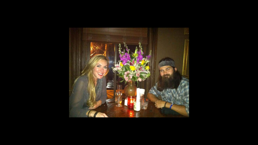 A true gentleman, Jep takes Jessica out to a nice restaurant for her birthday.