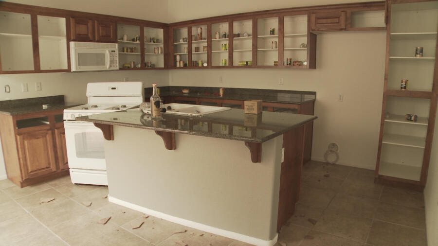 We wonder what big plans Amie has for this kitchen.