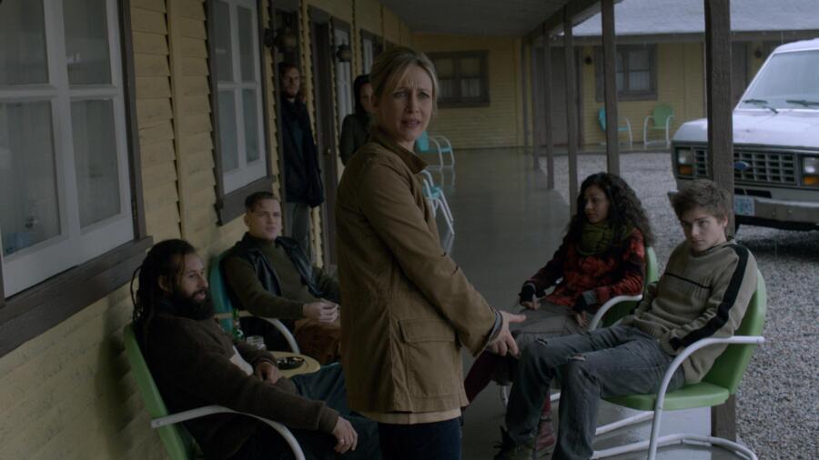 Norma confronts the trimmers