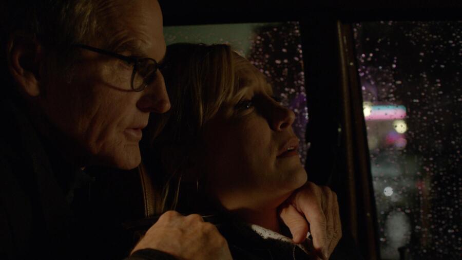 Abernathy holds Norma at gunpoint