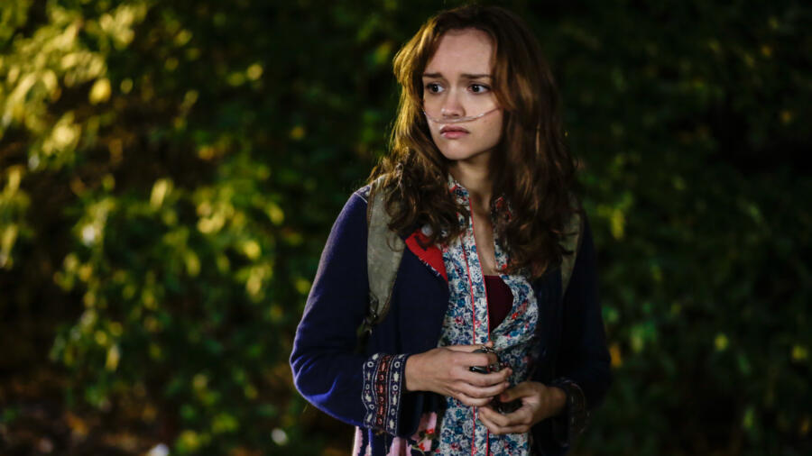 Emma prepares to return to the motel