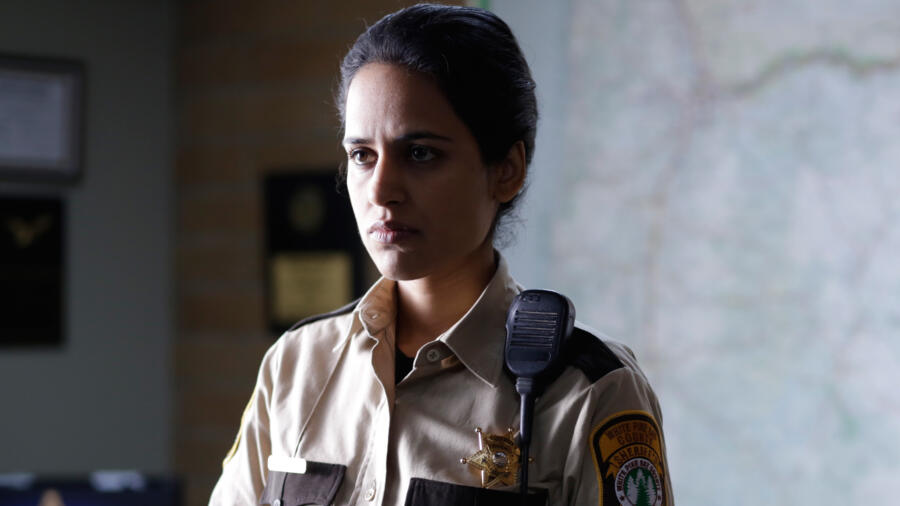 Deputy Lin gets scolded by Romero