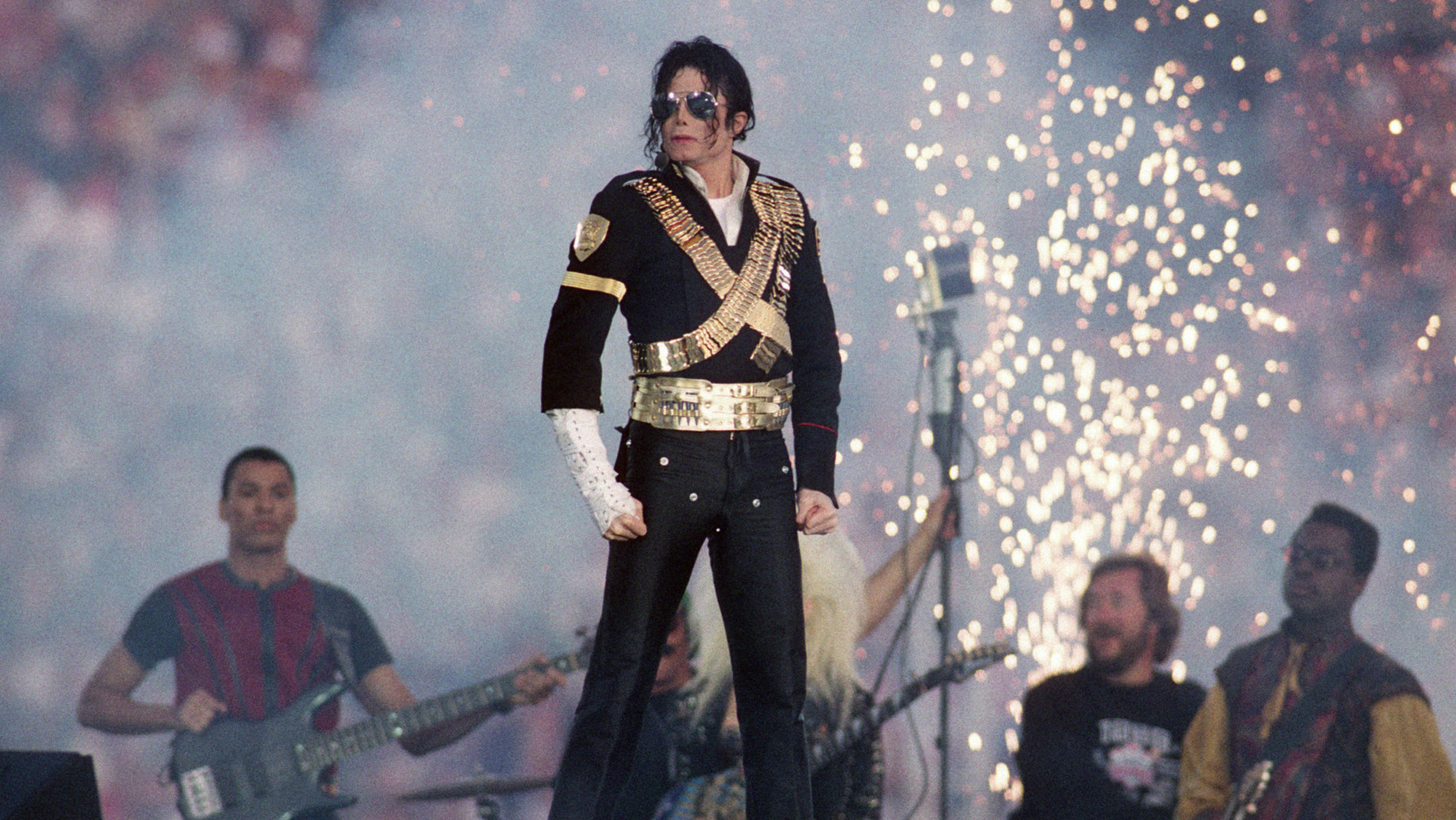 10 of Michael Jackson's Most Iconic Moments
