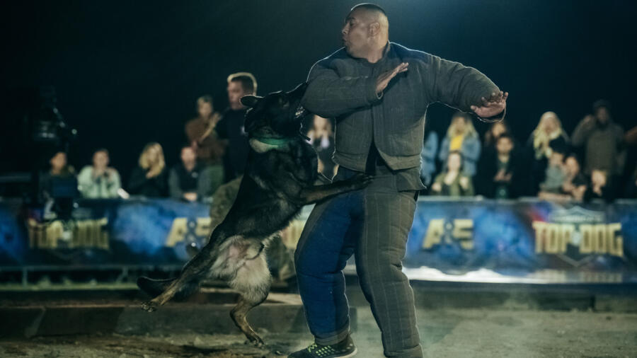 Duco performs a takedown bite