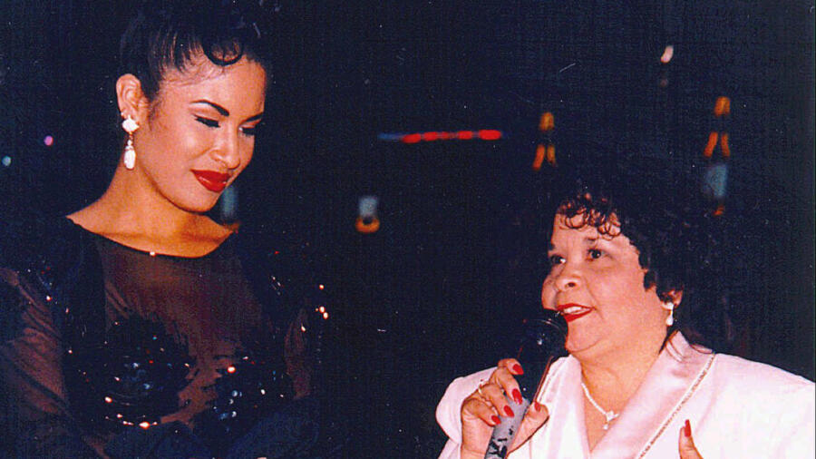 Singer Selena and Yolanda Saldivar