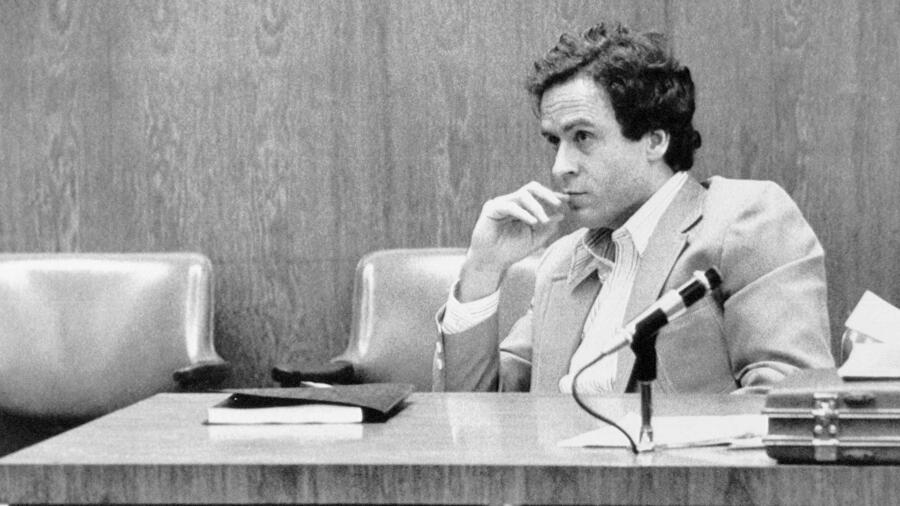 Serial killer Ted Bundy at trial