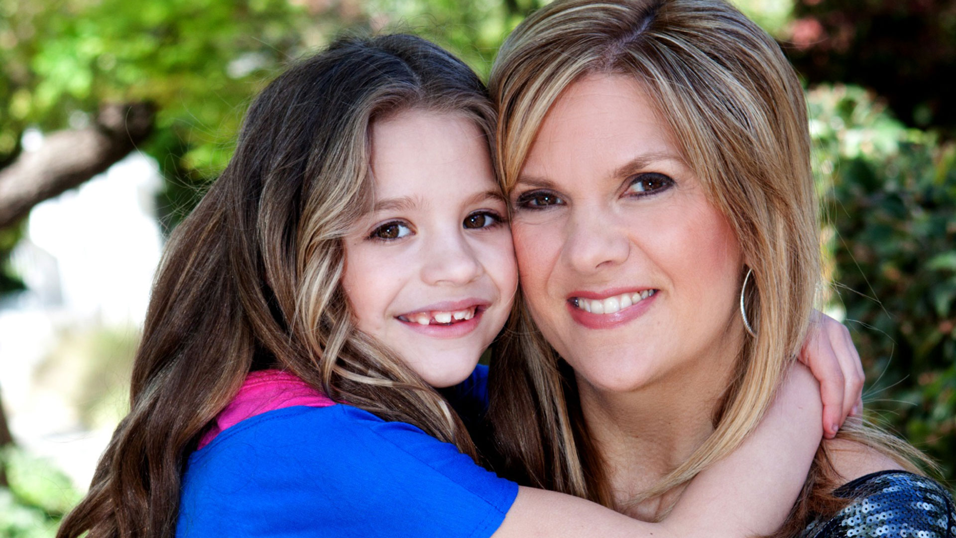 Maddie & Mackenzie’s Dance & Personal Photos - Dance Moms | Lifetime