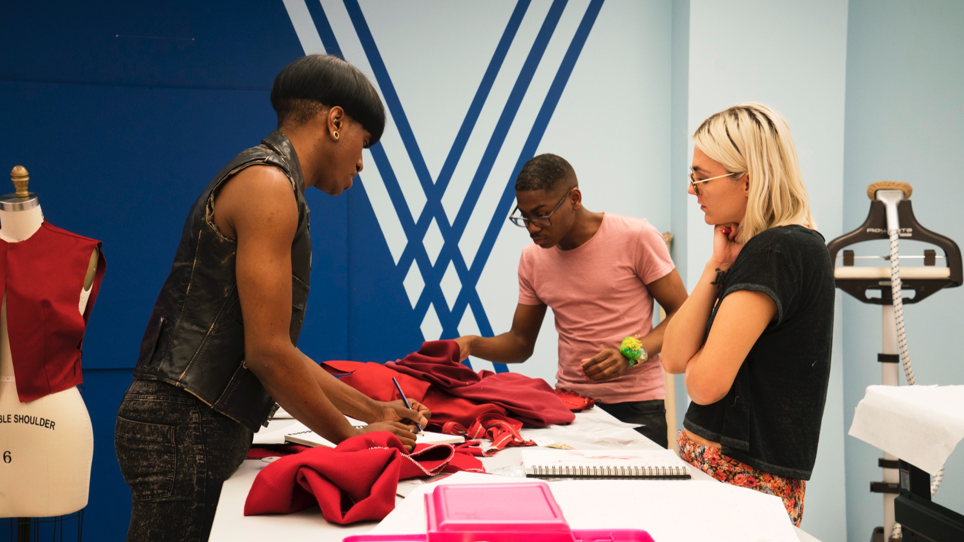 Season 15, Episode 8 Recap: The British Are Coming!