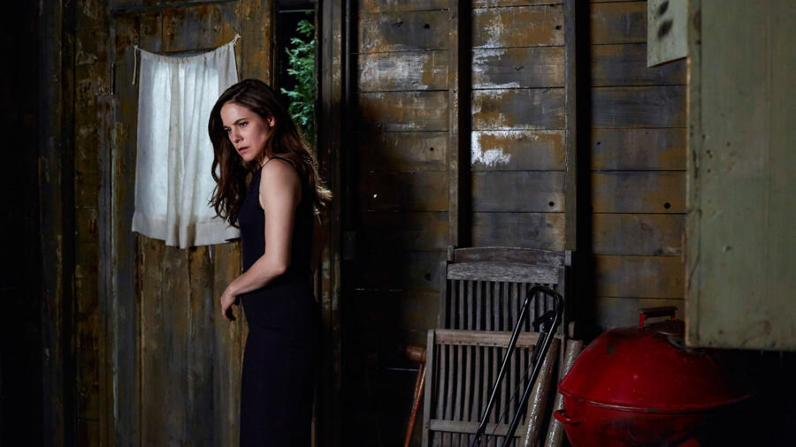 Mary Kills People Season 1, Episode 1